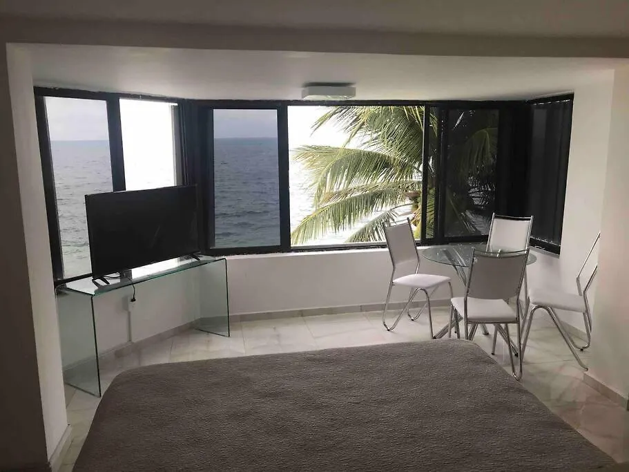 Beach Front Apartment Hotel Zone Cancún