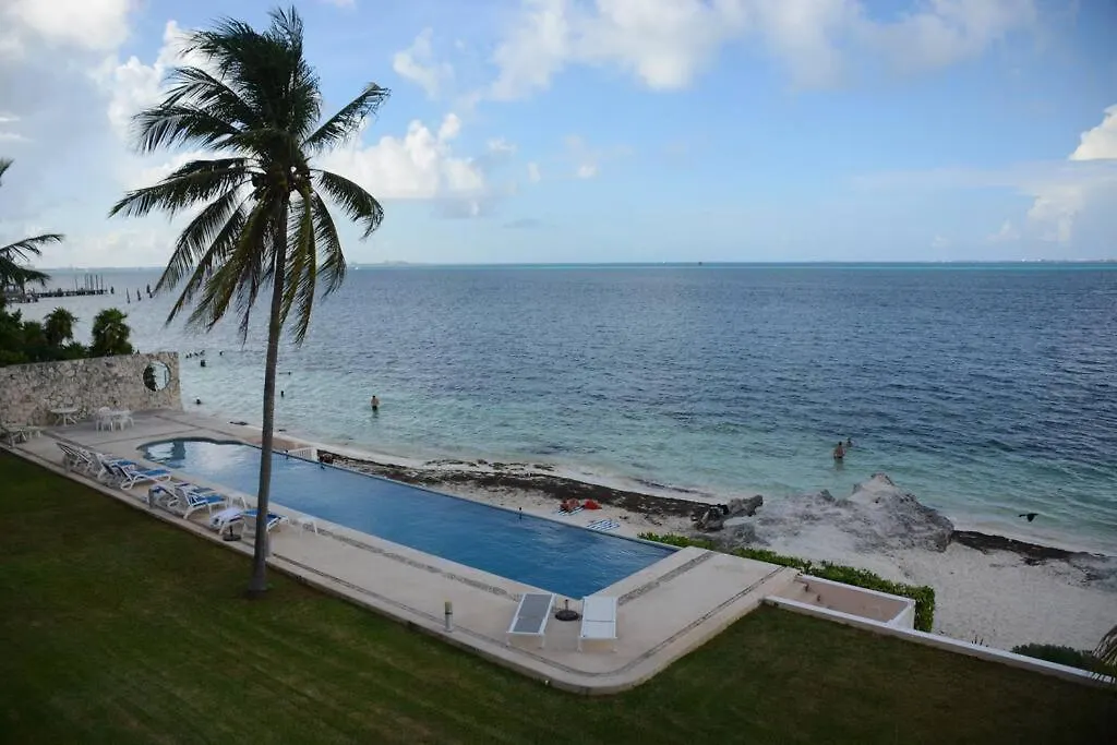 Beach Front Apartment Hotel Zone Cancun