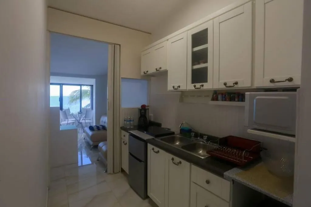Beach Front Apartment Hotel Zone Cancun